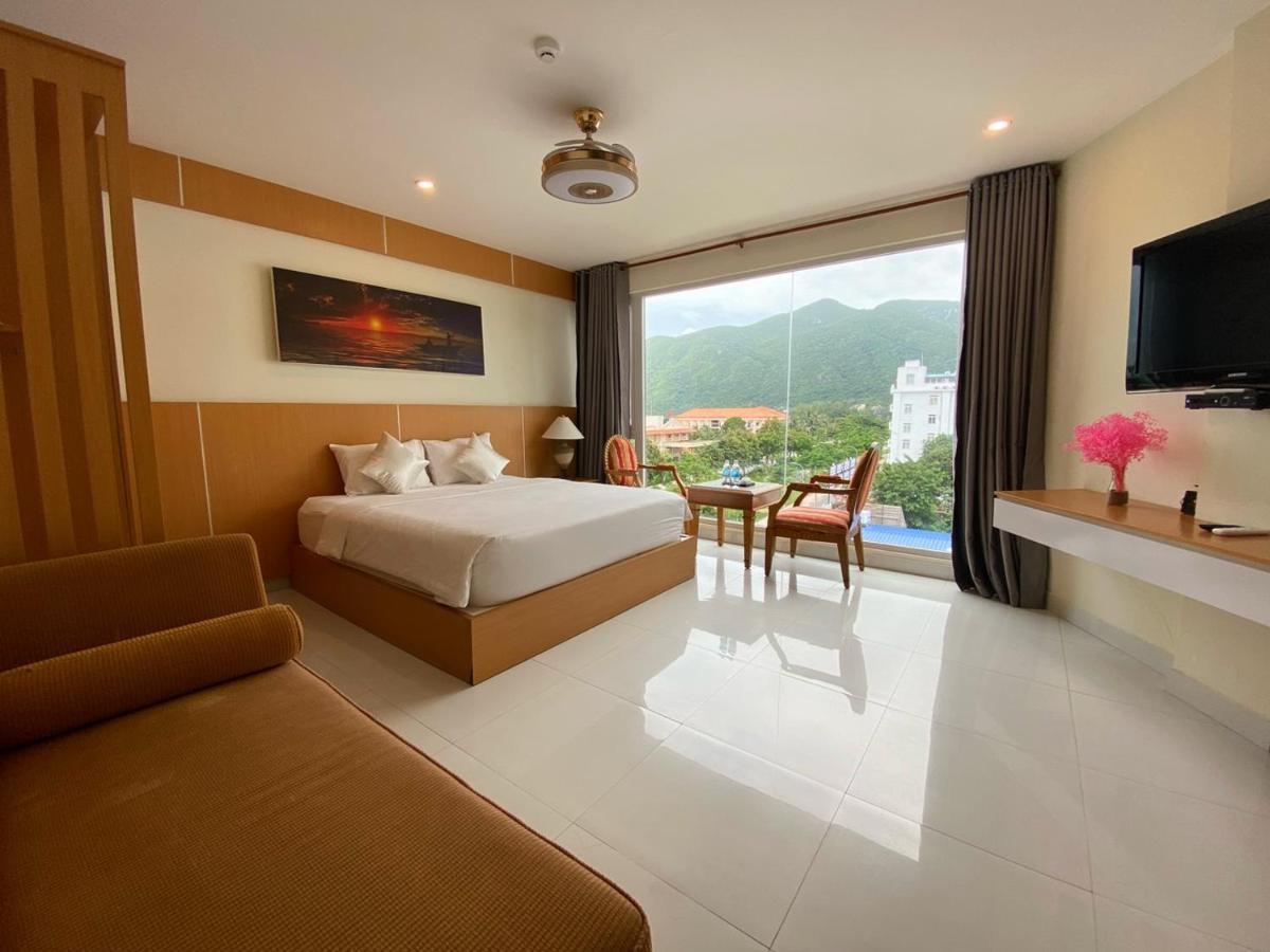 Conson Hotel Chi Khu Co Ong Bagian luar foto