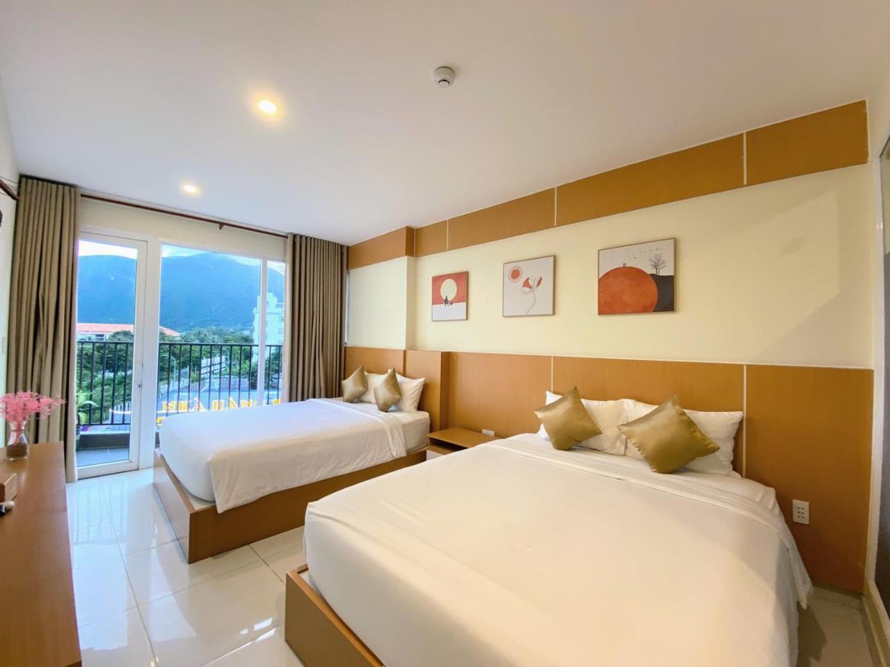 Conson Hotel Chi Khu Co Ong Bagian luar foto