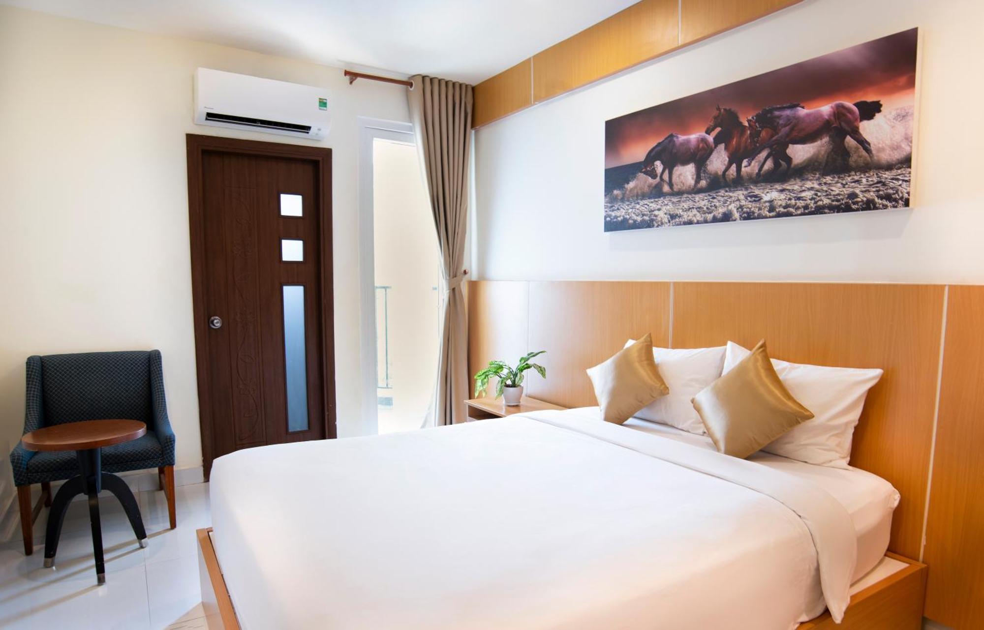 Conson Hotel Chi Khu Co Ong Bagian luar foto