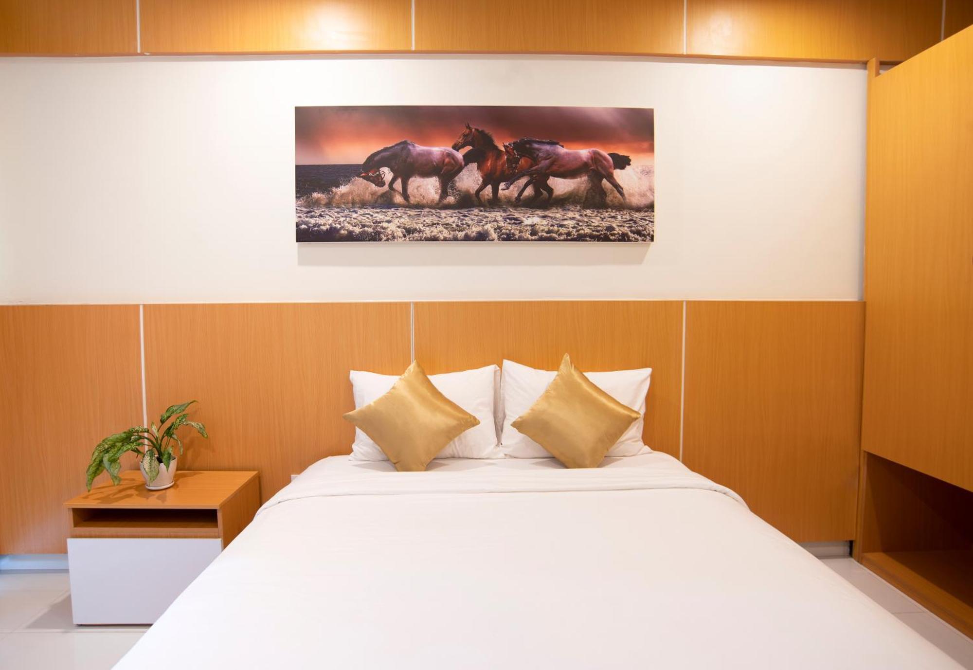 Conson Hotel Chi Khu Co Ong Bagian luar foto