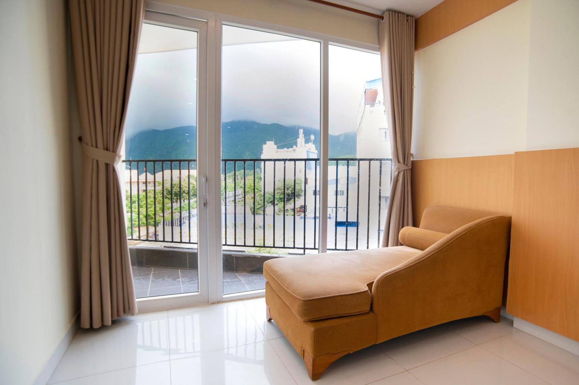 Conson Hotel Chi Khu Co Ong Bagian luar foto