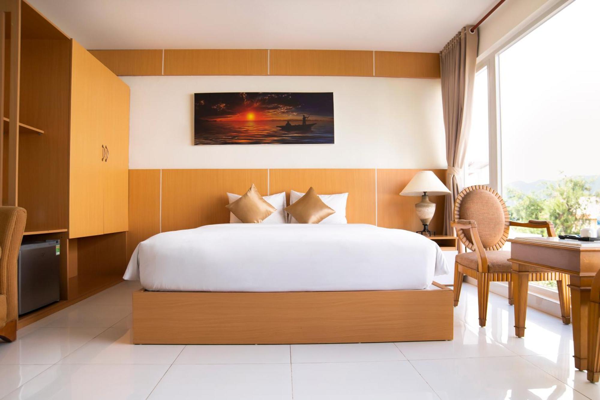 Conson Hotel Chi Khu Co Ong Bagian luar foto