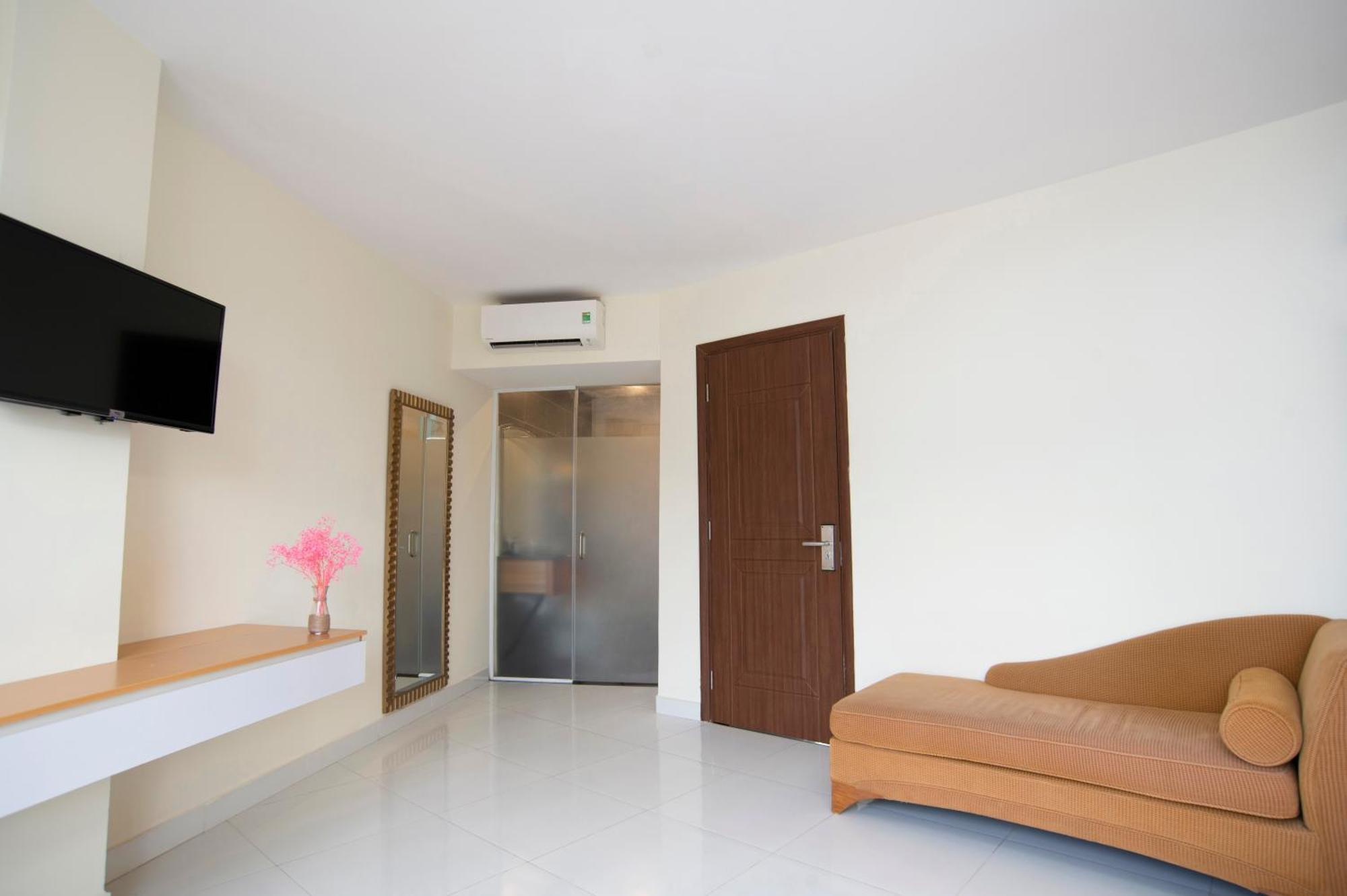 Conson Hotel Chi Khu Co Ong Bagian luar foto