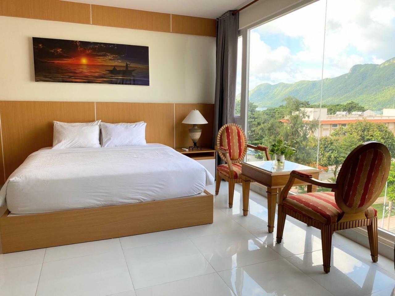 Conson Hotel Chi Khu Co Ong Bagian luar foto