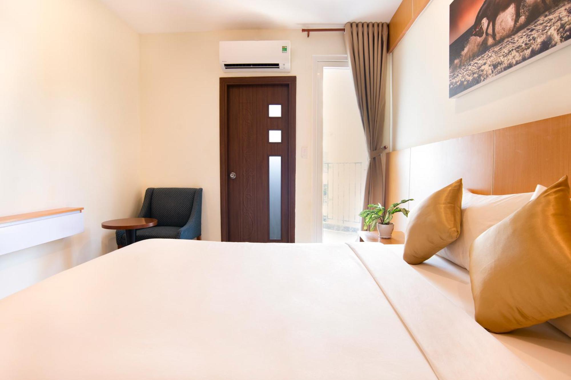 Conson Hotel Chi Khu Co Ong Bagian luar foto