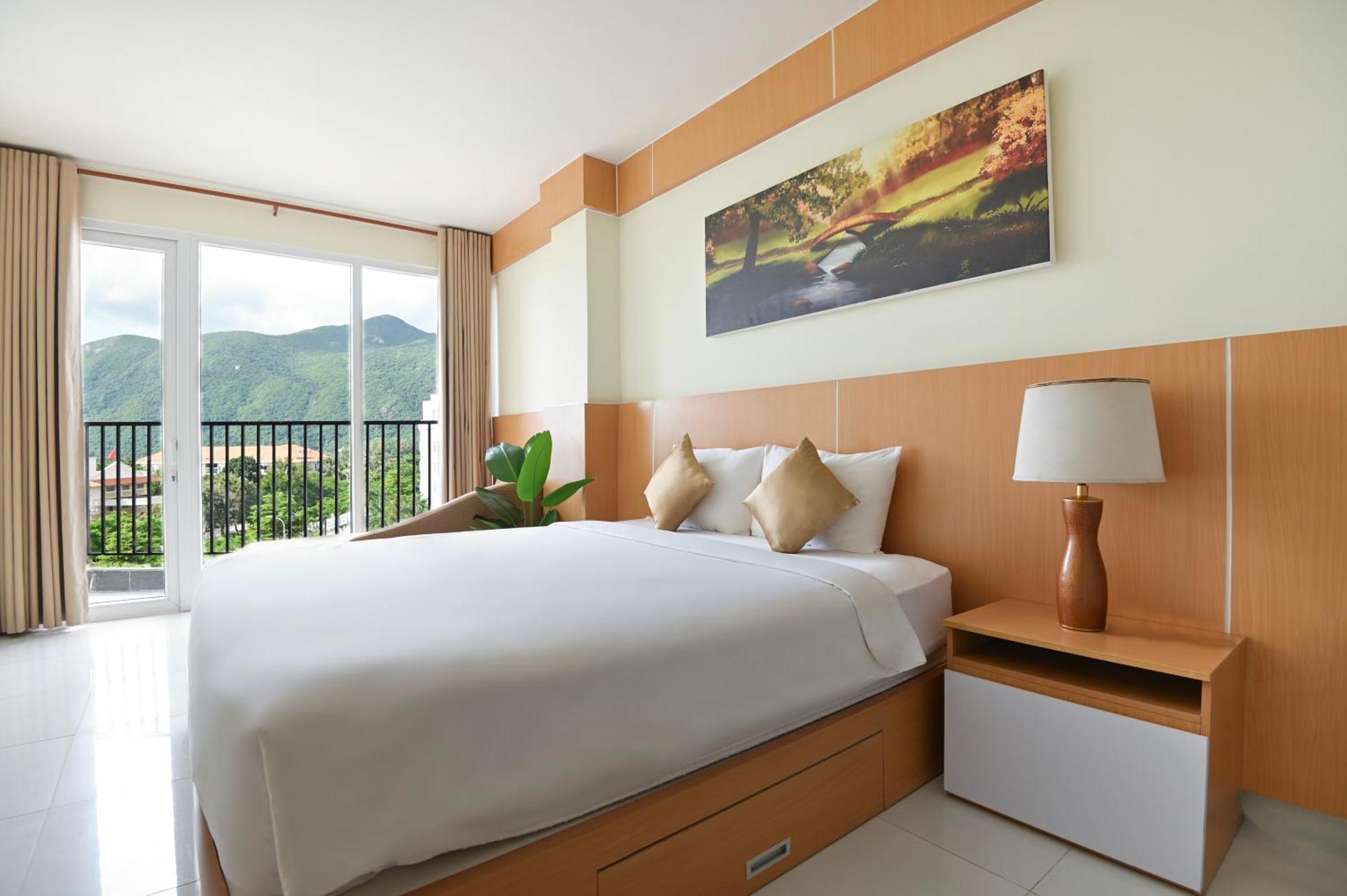 Conson Hotel Chi Khu Co Ong Bagian luar foto